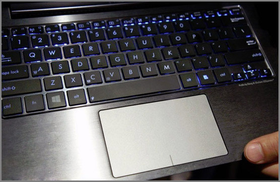 Гибридный ноутбук ASUS Taichi